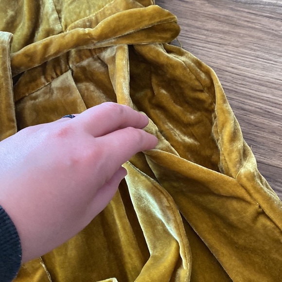 NWT J. Crew 365 Marseille Crushed Velvet mustard gold Jumpsuit size 2 whimsical - Picture 4 of 9